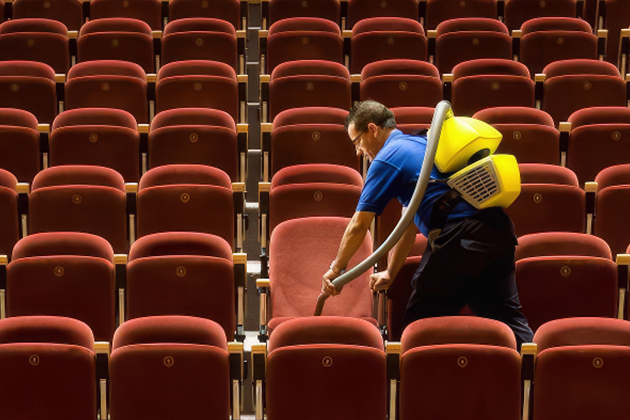 Уборка кинотеатров